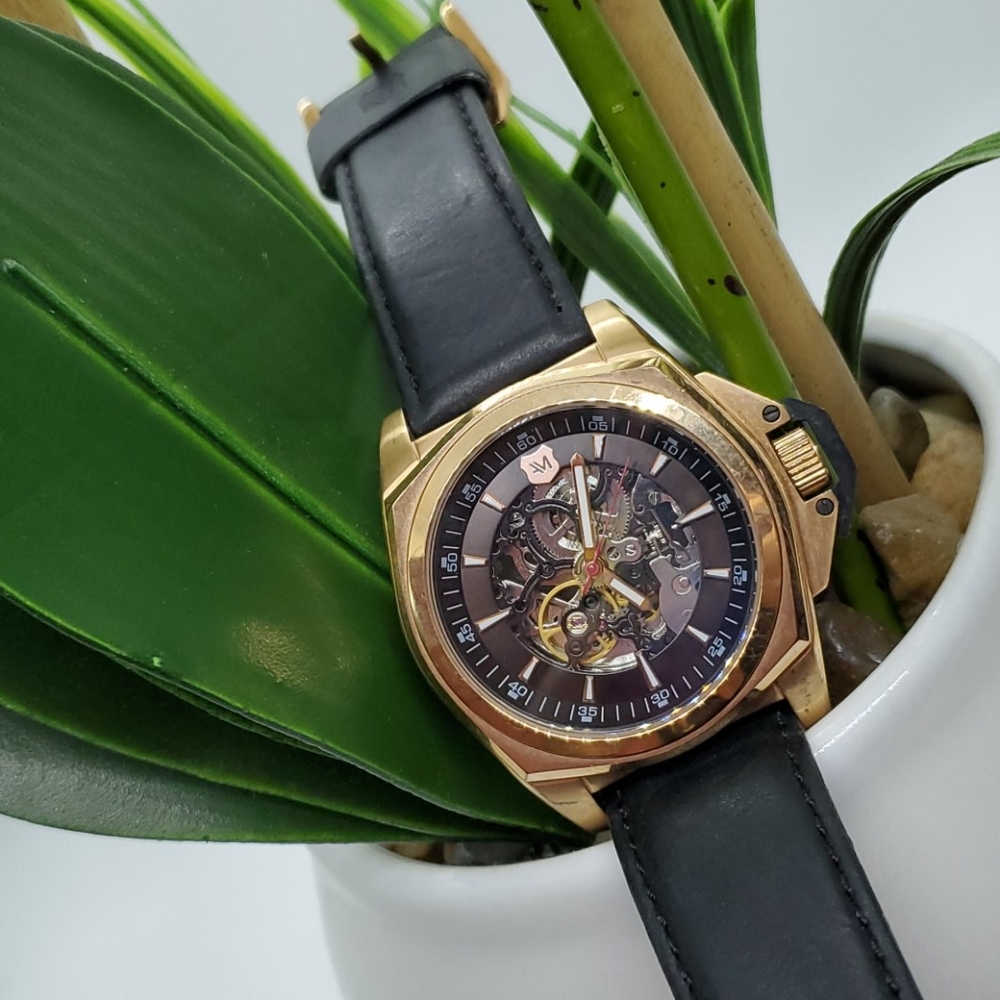 Andrew Marc scale watch